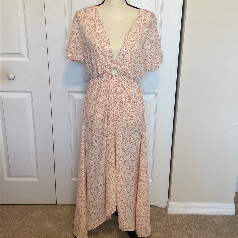NWT HEYSON ELEGANT LIGHT PINK FLORAL OPEN FRONT DRESS OR COVER UP. SIZE SMALL.
